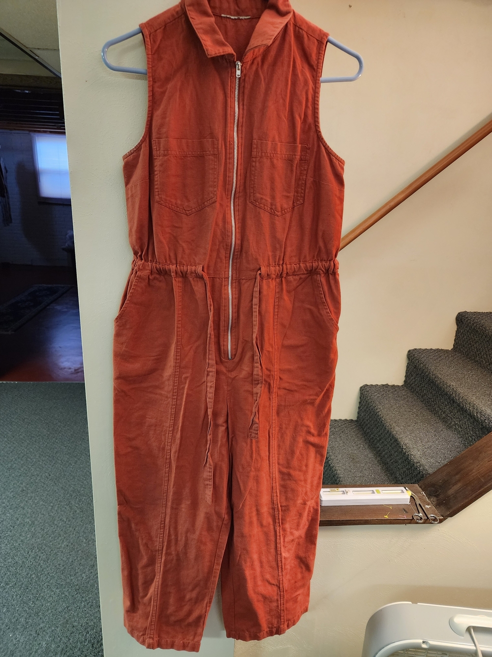 Sleeveless Sz L Zip-Front Jumpsuit in Rust